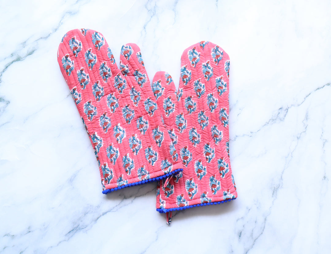 Set of two oven gloves - Oven mittens - Hot pink